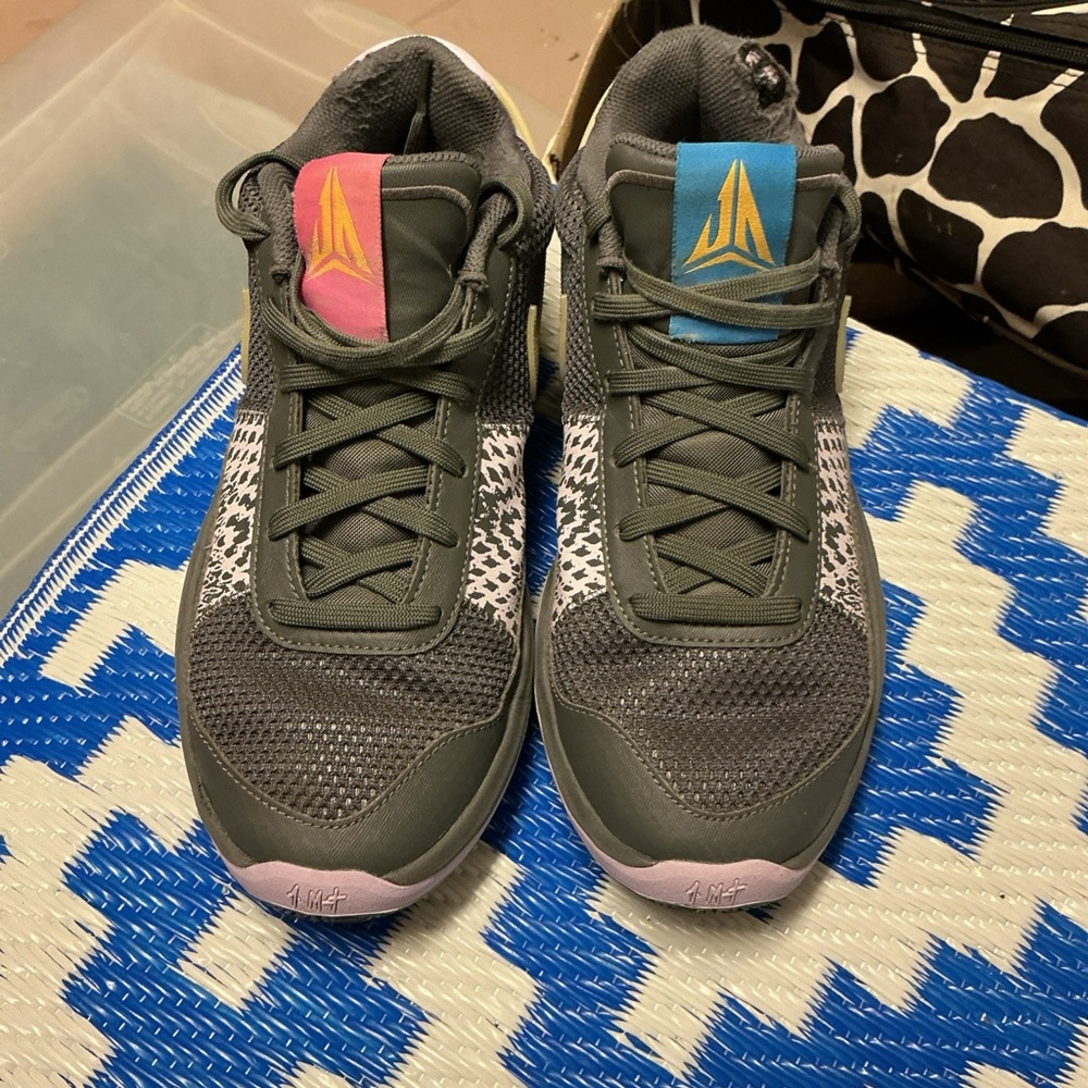 Nike Ja 12 Pink Grey Metallic Silver DR8785  Size 9 great ladies basketball shoe